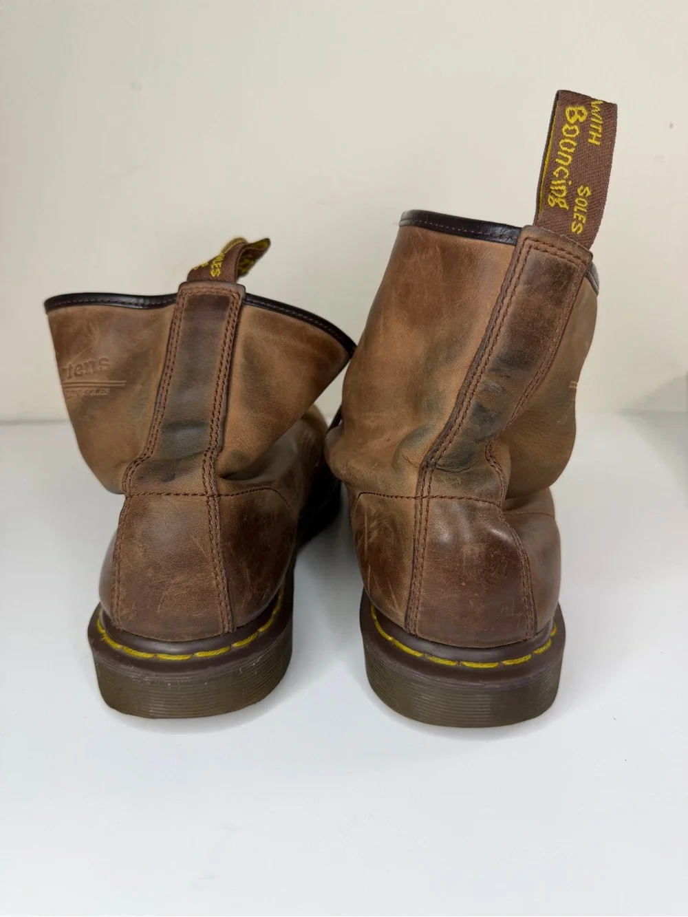Dr. Martens durable brown